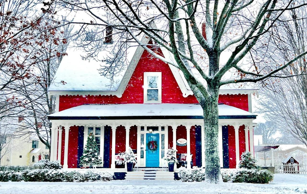 Quartermain House Bed & Breakfast Frédéricton Extérieur photo