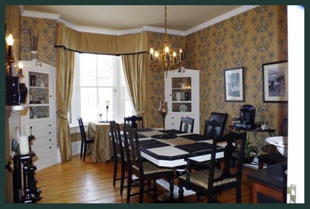 Quartermain House Bed & Breakfast Frédéricton Extérieur photo